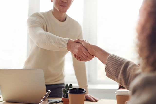 Le gouvernement propose une loi ambitieuse pour le plein-emploi en France