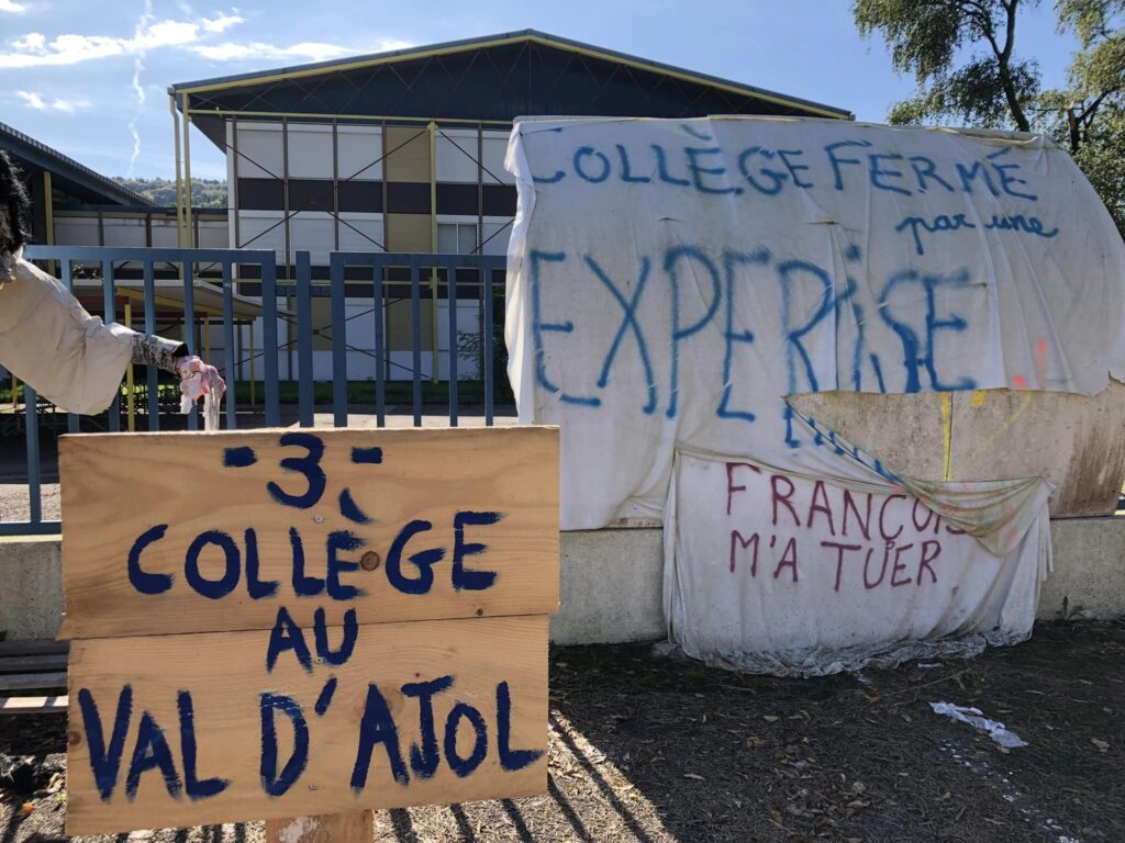 Vosges : un an après, les collégiens du Val-d’Ajol toujours sans réponse