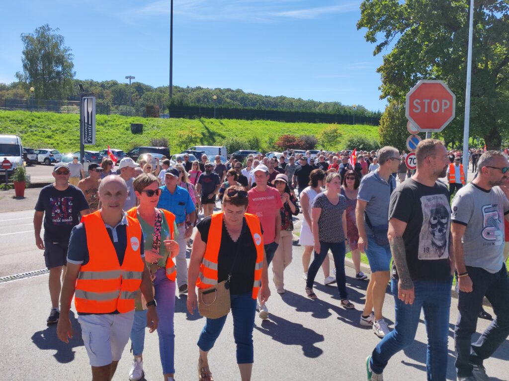 Vittel : les salariés de Nestlé Waters montent au siège à Paris ce lundi