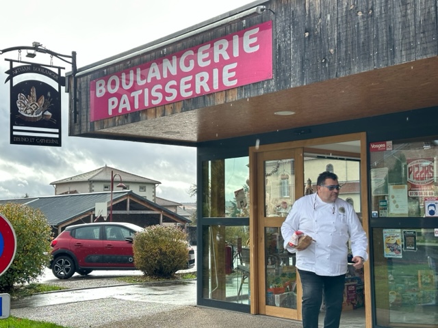 Faire du « Troc du Cœur » une tradition vosgienne, pour offrir un Noël aux enfants