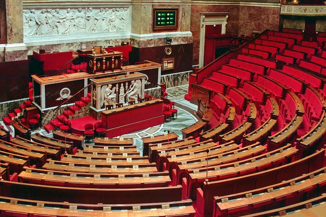 Le Sénat rejette la proposition de loi sur le Congé Menstruel